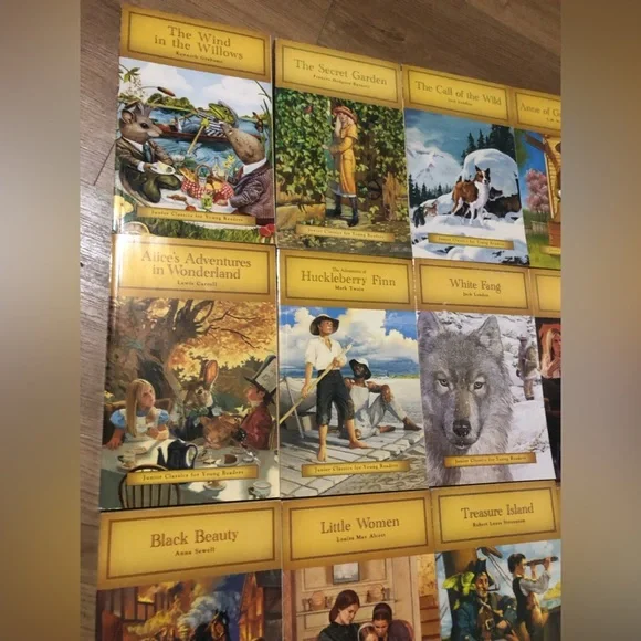 🐱16 Classic Stories - Picture 2 of 5